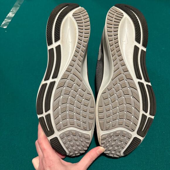 Size 10.5 - Nike Air Zoom Pegasus 37 Particle Iron Grey - Picture 5 of 9